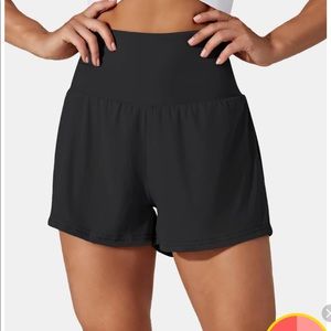 Womens athletic shorts 2-1 with pocket